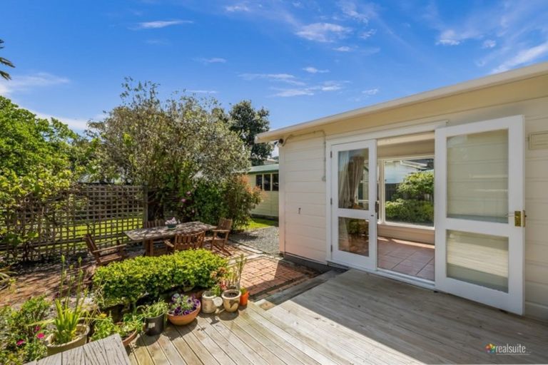 Photo of property in 25 Plunket Avenue, Petone, Lower Hutt, 5012