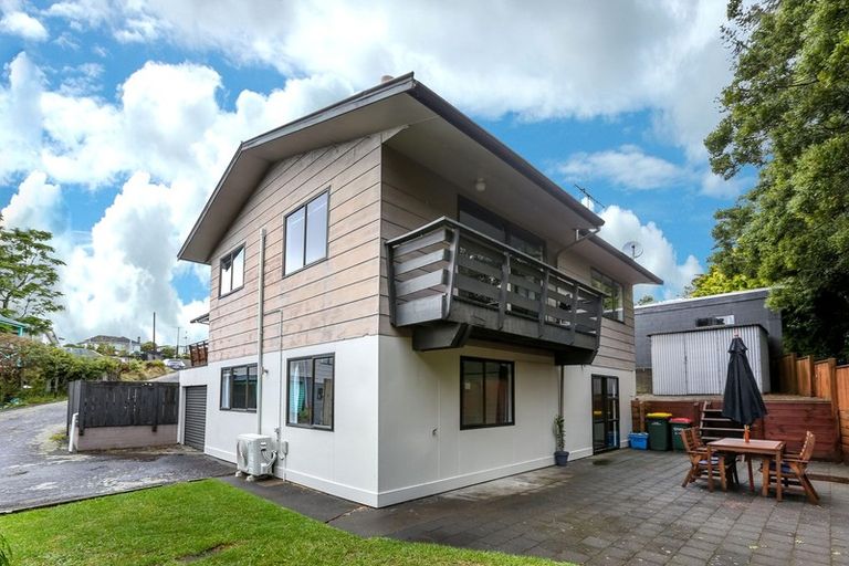Photo of property in 12a Ranfurly Street, Frankleigh Park, New Plymouth, 4310