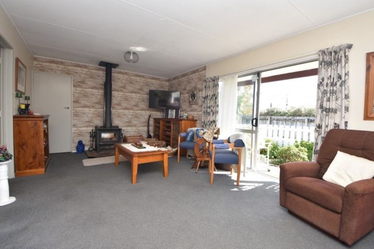 Photo of property in 14a Kupe Drive, Carterton, 5713