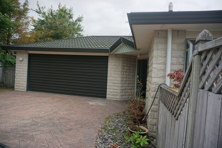 Photo of property in 68 Whiting Crescent, Greenmeadows, Napier, 4112