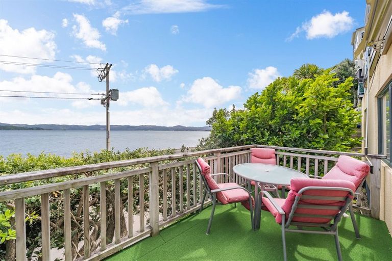 Photo of property in 517c Marine Drive, Sunshine Bay, Lower Hutt, 5013