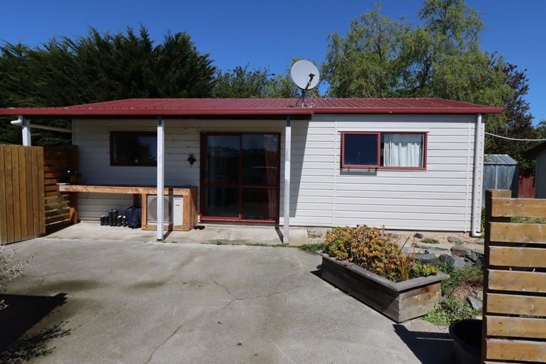 Photo of property in 26 Alice Street, Morven, Waimate, 7980