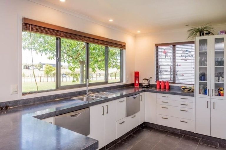 Photo of property in 59 Western Rise, Ohau, Levin, 5570