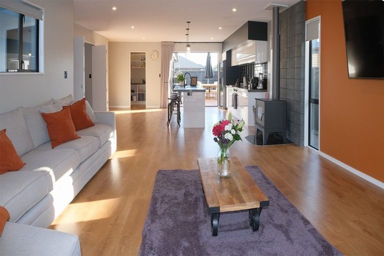 Photo of property in 3 Clegg Street, Woodend, 7610