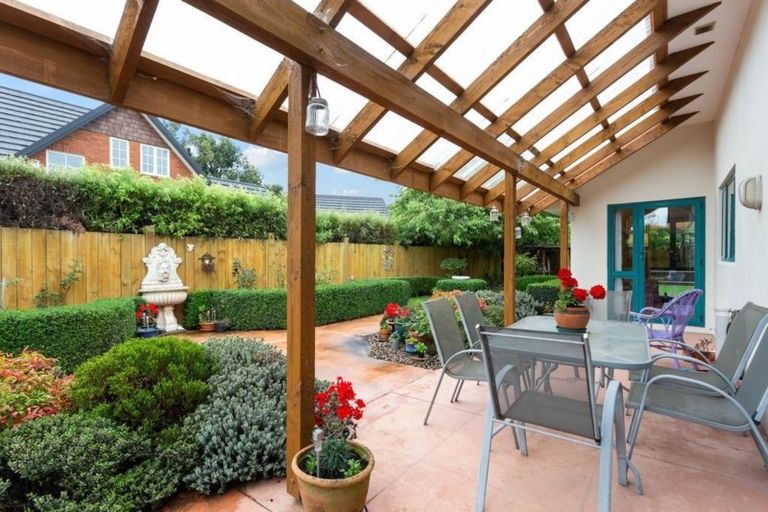 Photo of property in 20 Milesbrook Close, Rangiora, 7400