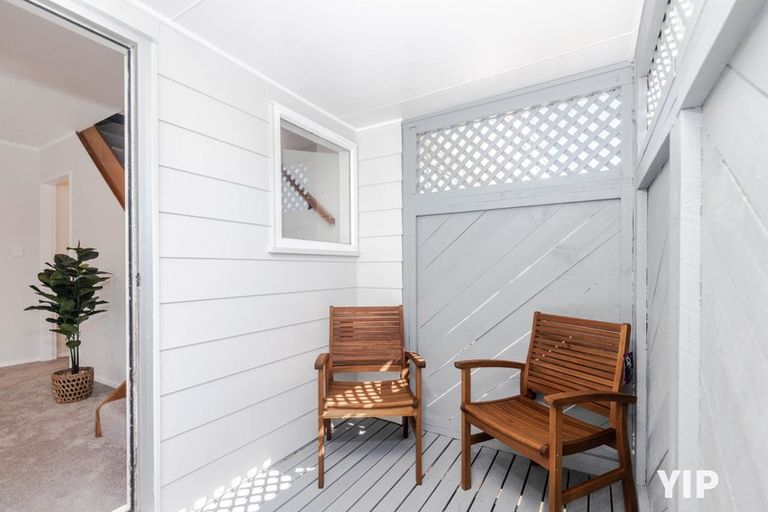 Photo of property in 12 Maraval Crescent, Grenada Village, Wellington, 6037