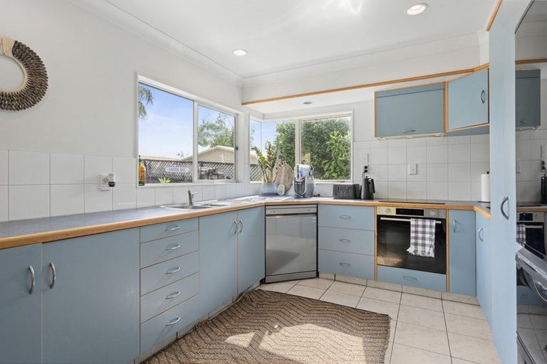 Photo of property in 116a Simpson Road, Papamoa Beach, Papamoa, 3118