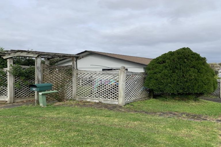 Photo of property in 79 Athena Drive, Totara Vale, Auckland, 0629