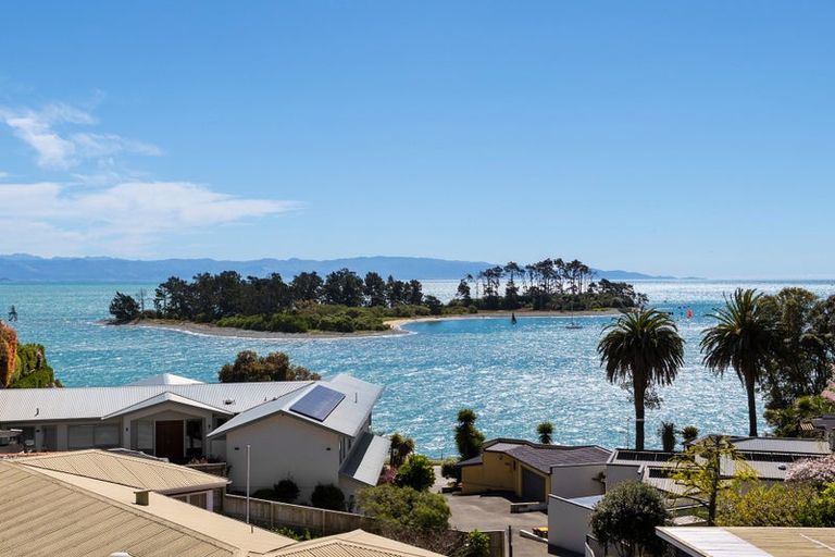 Photo of property in 14 Richardson Street, Britannia Heights, Nelson, 7010