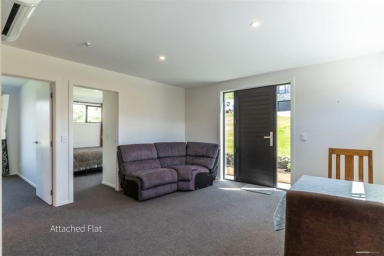 Photo of property in 2 Batsford Lane, Lower Shotover, Queenstown, 9371