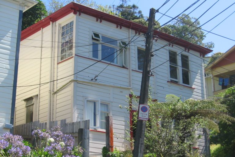 Photo of property in 19 Essex Street, Aro Valley, Wellington, 6021