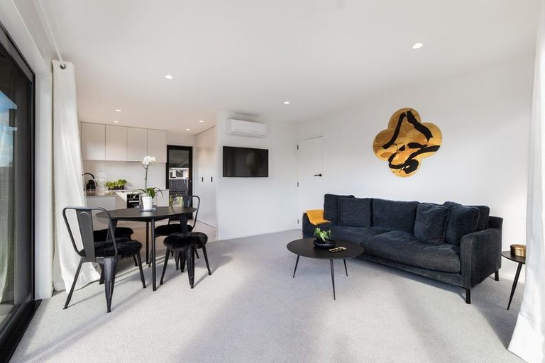 Photo of property in 1/67 Hall Street, Cambridge, 3434