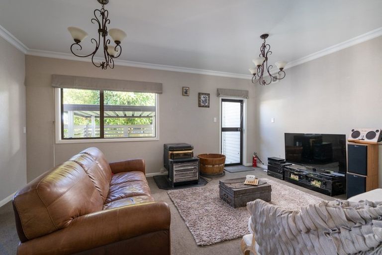 Photo of property in 36 Hawai Street, Two Mile Bay, Taupo, 3330
