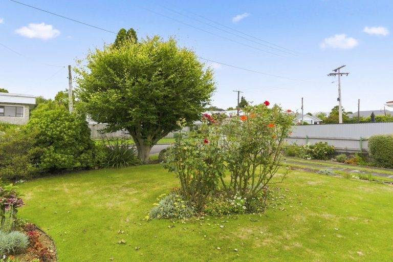 Photo of property in 9 Chester Street, Levin, 5510