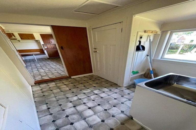 Photo of property in 84 Island Bay Road, Beach Haven, Auckland, 0626