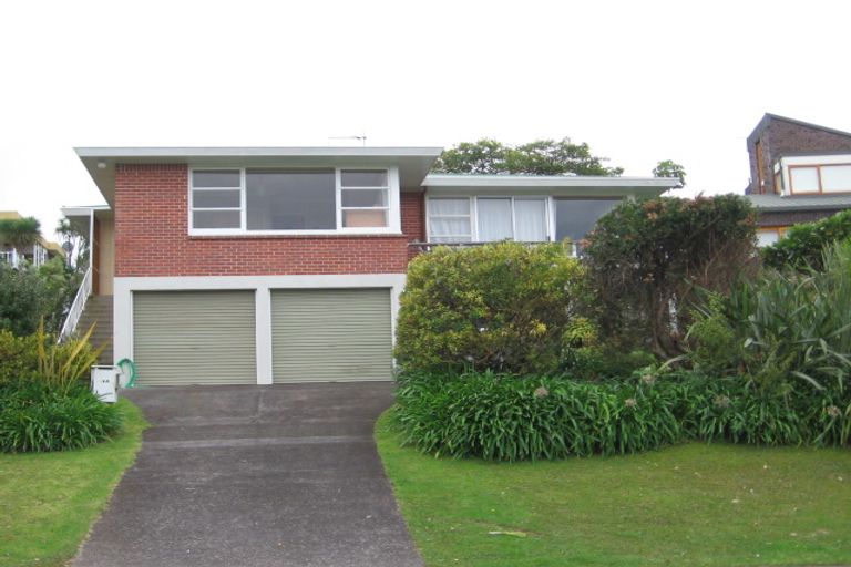 Photo of property in 14a Montrose Terrace, Mairangi Bay, Auckland, 0630