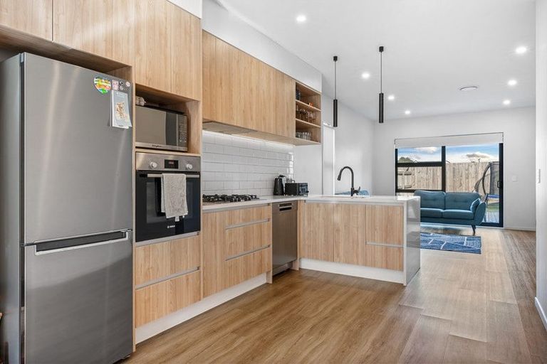 Photo of property in 6 Coast Garden Drive, Hobsonville, Auckland, 0616