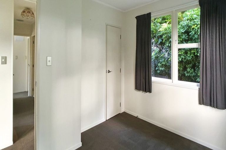 Photo of property in 50 Rehia Road, Massey, Auckland, 0614
