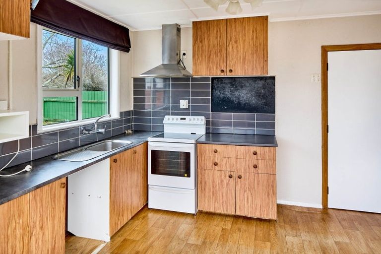 Photo of property in 4 Routley Crescent, Elderslea, Upper Hutt, 5018