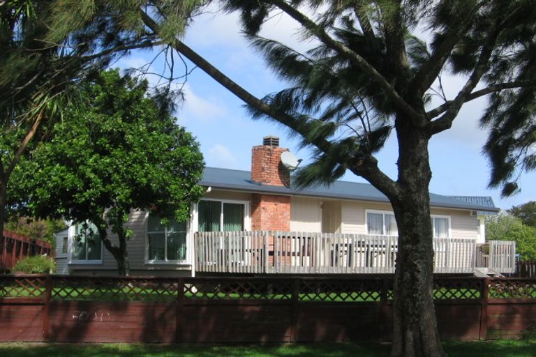 Photo of property in 44 Pinedale Place, Henderson, Auckland, 0610