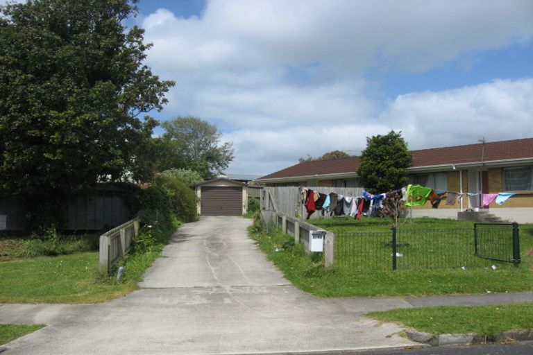 Photo of property in 40 Frobisher Way, Clendon Park, Auckland, 2103