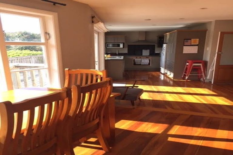 Photo of property in 30 Spencer Street, Crofton Downs, Wellington, 6035