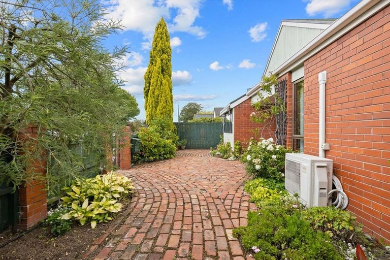 Photo of property in 1/47 Memorial Avenue, Ilam, Christchurch, 8053