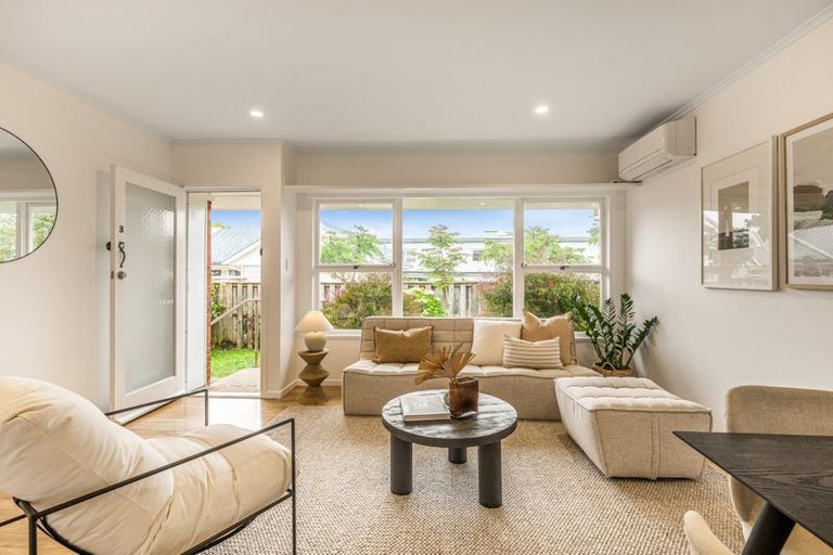 Photo of property in 3/17 Saltburn Road, Milford, Auckland, 0620