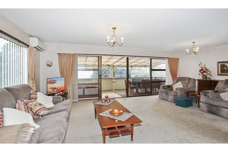 Photo of property in 9 Balmerino Avenue, Red Hill, Papakura, 2110