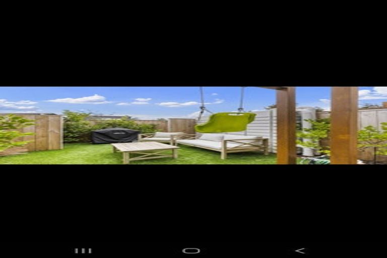 Photo of property in 7/41 Kervil Avenue, Te Atatu Peninsula, Auckland, 0610