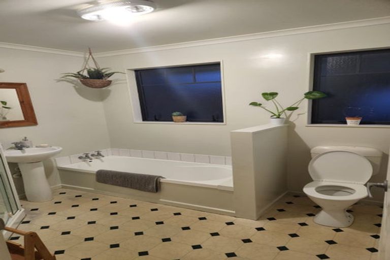 Photo of property in 8 The Anchorage, Waikawa, Picton, 7220