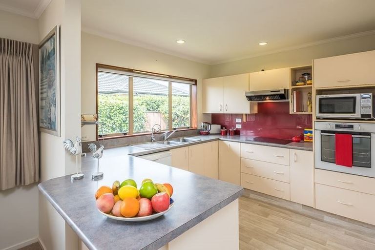 Photo of property in 96 Cedar Drive, Paraparaumu Beach, Paraparaumu, 5032