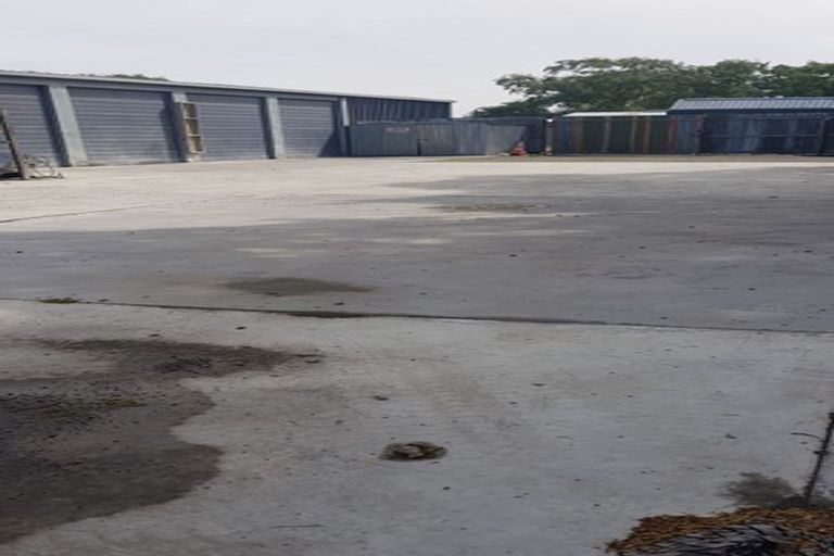 Photo of property in 733 Harewood Road, Harewood, Christchurch, 8051