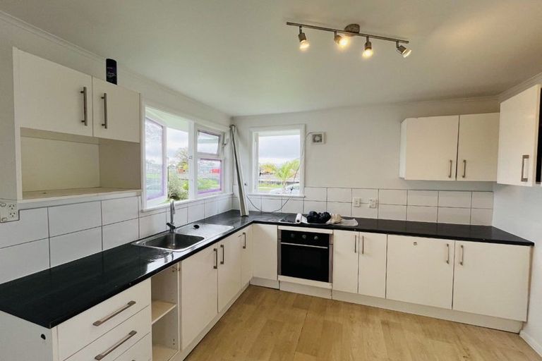 Photo of property in 26 Courtenay Crescent, Mangere East, Auckland, 2024