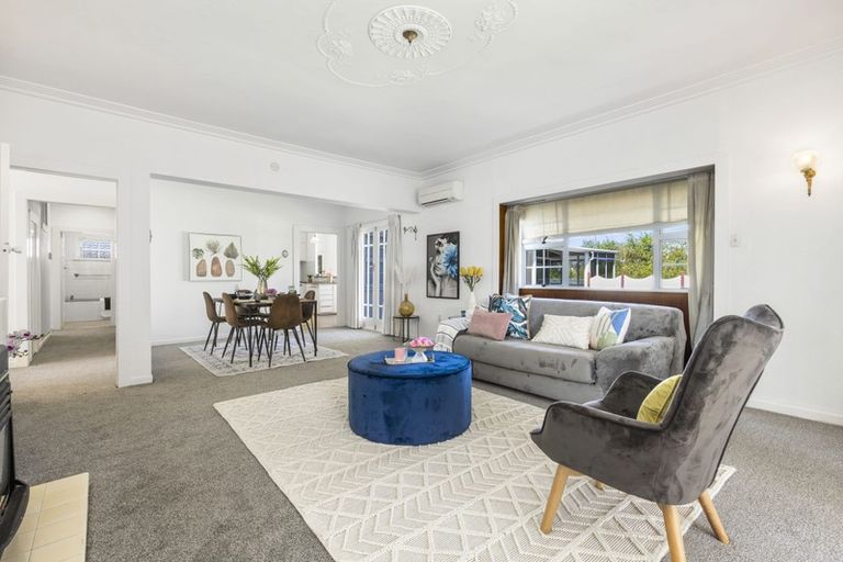 Photo of property in 112 Great South Road, Huntly, 3700