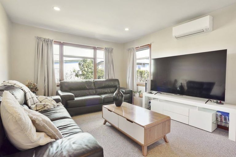 Photo of property in 19 King Street, Coalgate, 7673