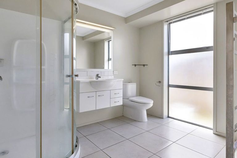 Photo of property in 20 Sando Way, One Tree Point, 0118