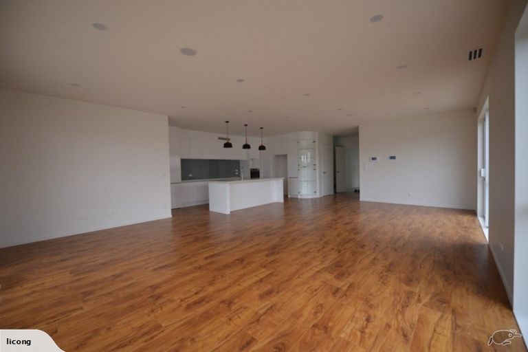 Photo of property in 94 Pohutukawa Parade, Riverhead, 0820