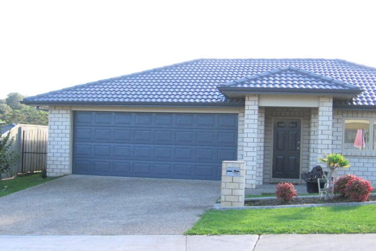 Photo of property in 15 Meridian Court, Oteha, Auckland, 0632