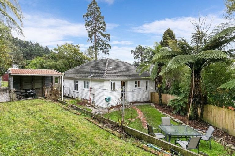 Photo of property in 38a Hine Road, Wainuiomata, Lower Hutt, 5014
