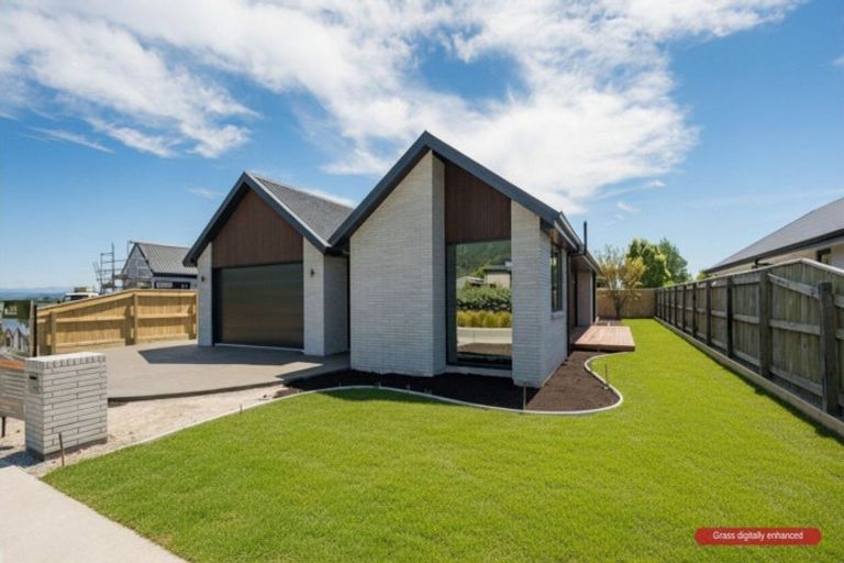 Photo of property in 12 Hallmark Drive, Hope, Richmond, 7020