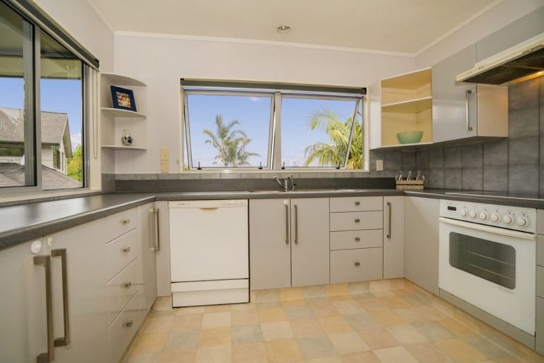 Photo of property in 8 Centennial Drive, Whitianga, 3510