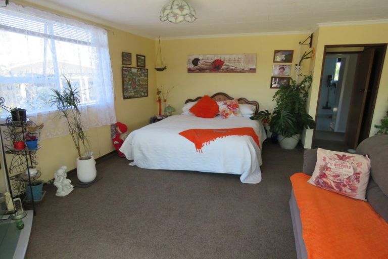 Photo of property in 17 Ngahue Crescent, Carters Beach, Westport, 7825