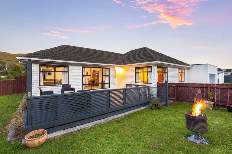 Photo of property in 188 Wellington Road, Wainuiomata, Lower Hutt, 5014
