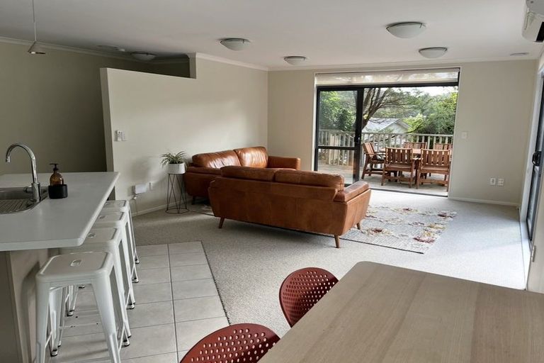 Photo of property in 7 Lowry Heights, Stokes Valley, Lower Hutt, 5019