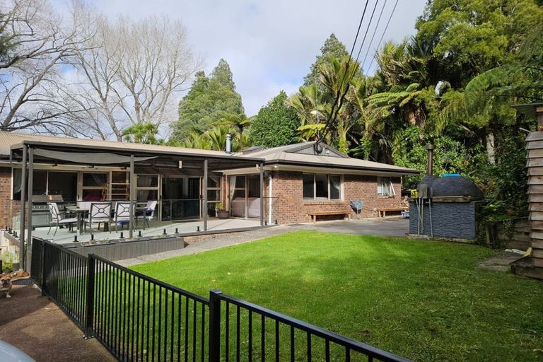 Photo of property in 824 West Coast Road, Oratia, Auckland, 0604