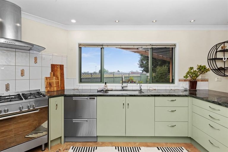 Photo of property in 248 Kennedy Road, Onekawa, Napier, 4110