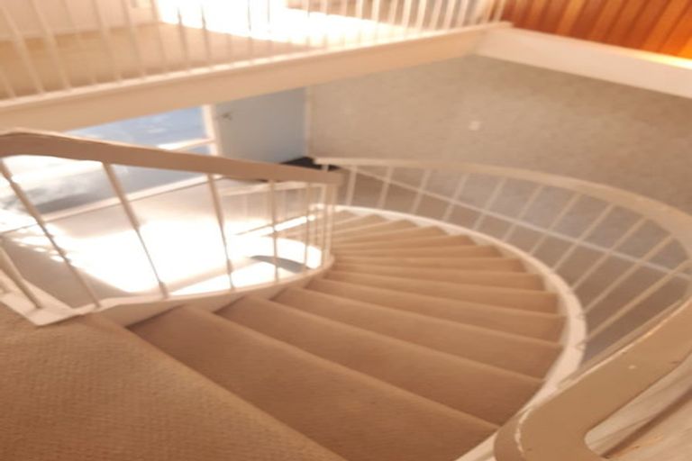 Photo of property in 6 Tirita Street, Kawaha Point, Rotorua, 3010