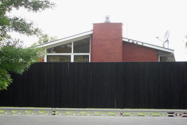 Photo of property in 258 Grimseys Road, Redwood, Christchurch, 8051