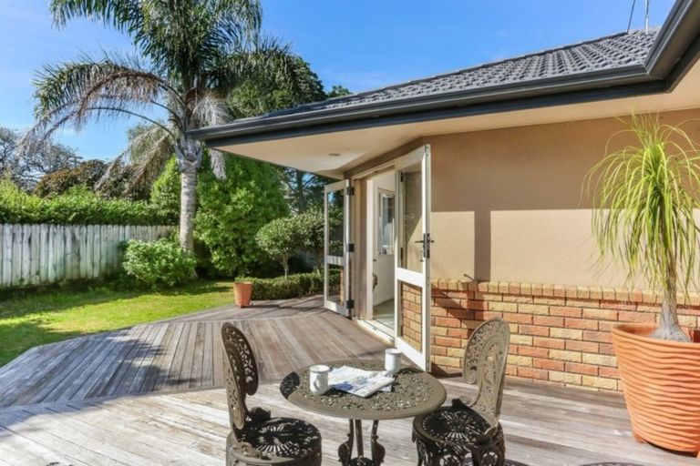 Photo of property in 42a Kitchener Road, Waiuku, 2123